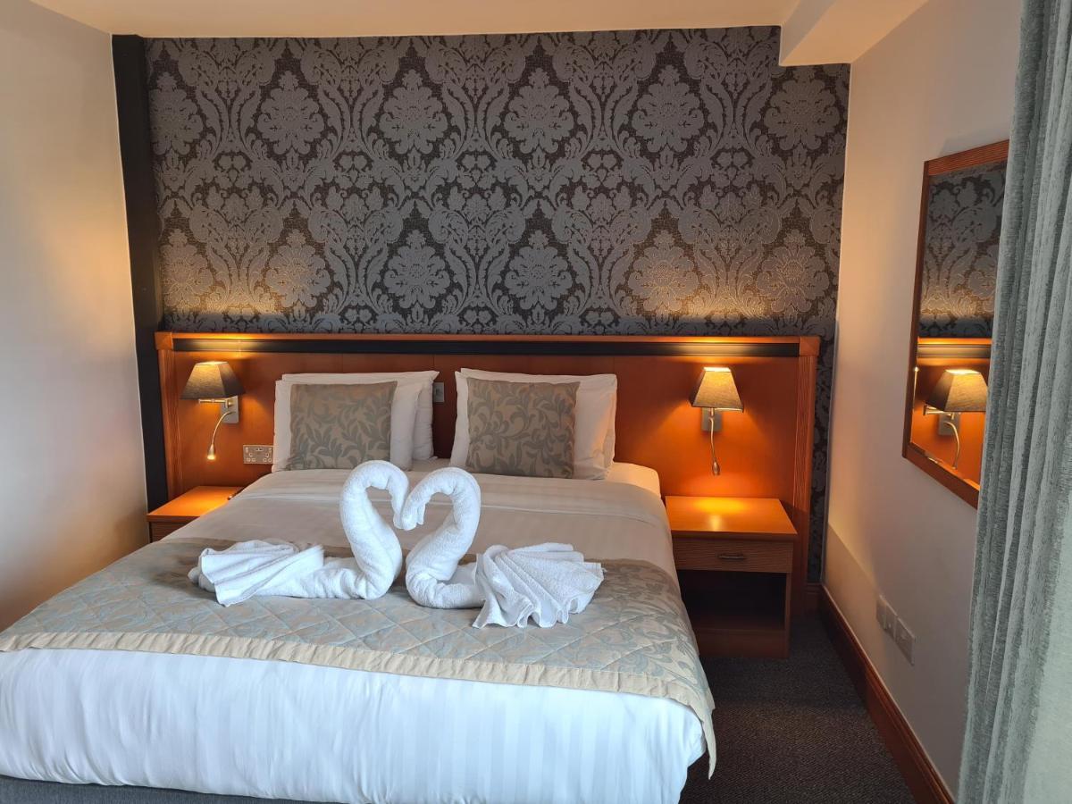 Leitrim Marina Hotel Carrick on Shannon Esterno foto