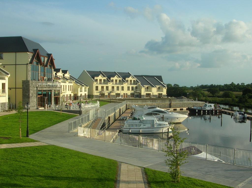 Leitrim Marina Hotel Carrick on Shannon Esterno foto