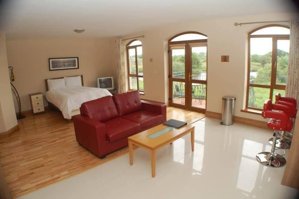 Leitrim Marina Hotel Carrick on Shannon Esterno foto